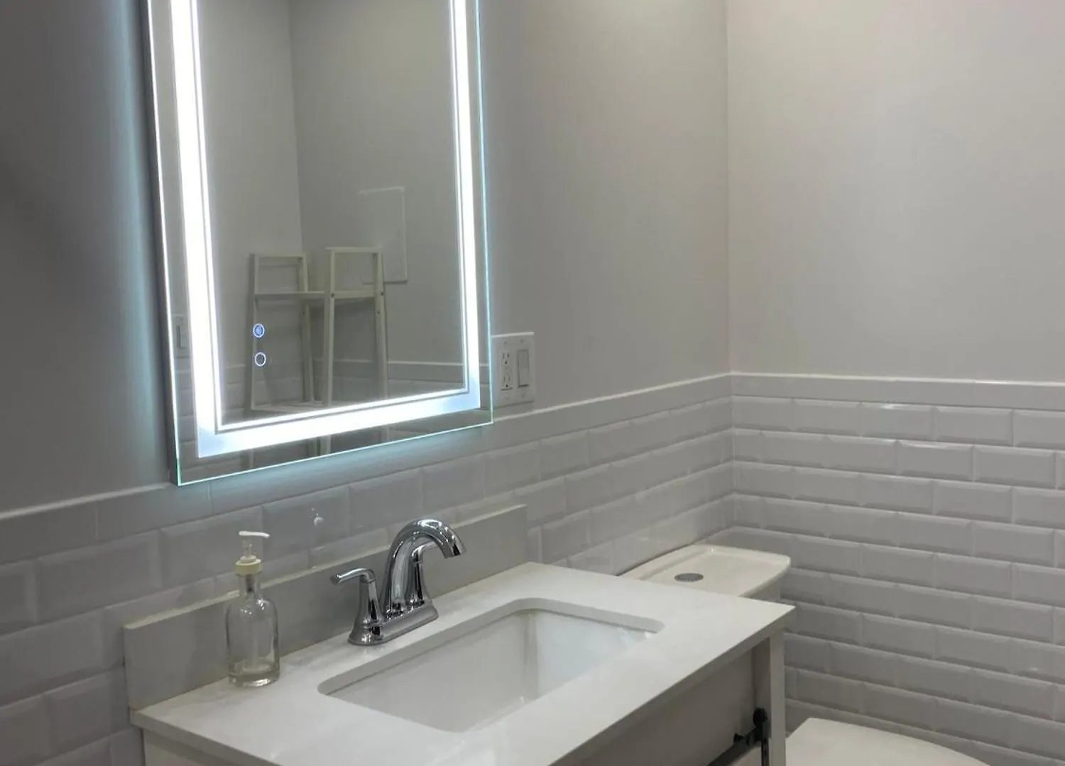 Cozy Bedroom With Bath, Private Entrance New York