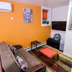 Elegant 2 Bedroom W Modern Amenities Appartement