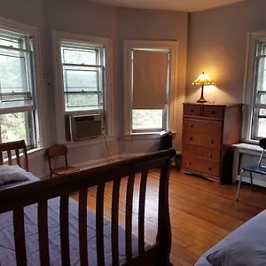Sid's Victorian Oasis Séjour chez l'habitant